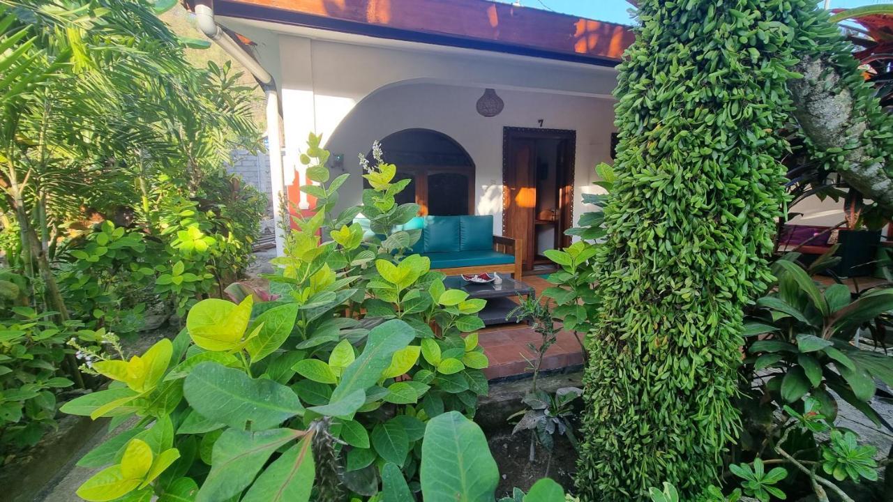 Catra Homestay Beach Apartments チャンディダサ エクステリア 写真