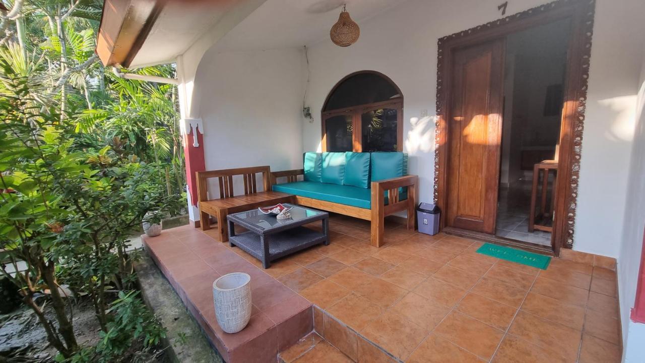 Catra Homestay Beach Apartments チャンディダサ エクステリア 写真