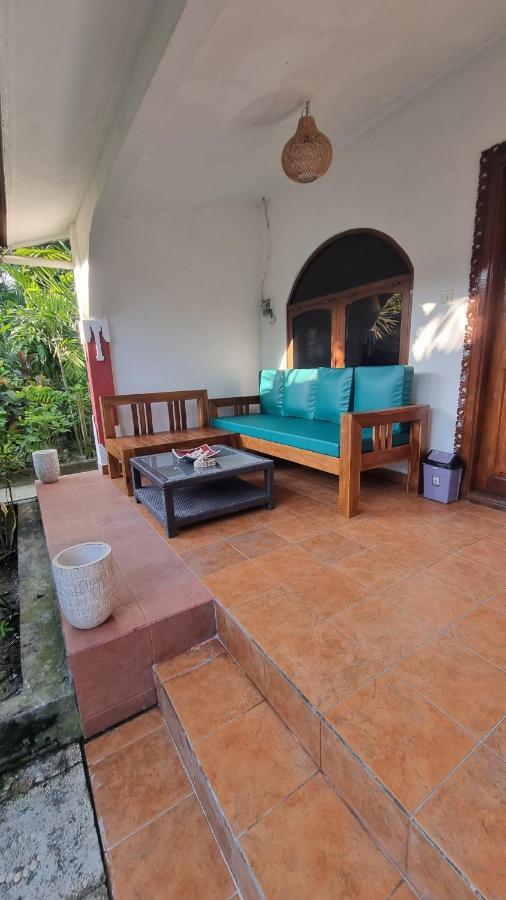Catra Homestay Beach Apartments チャンディダサ エクステリア 写真
